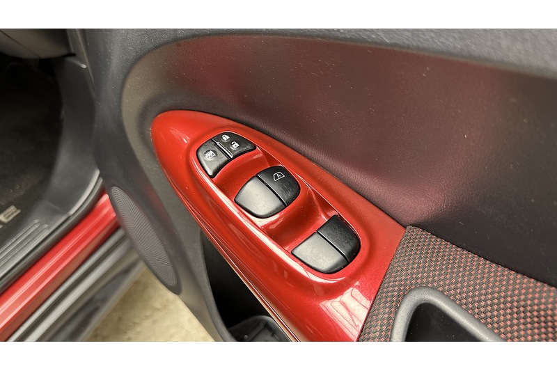 Nissan Juke dCi N-Connecta - U3068