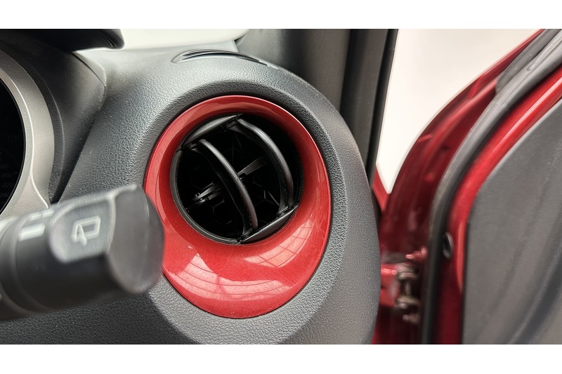 Nissan Juke dCi N-Connecta - U3068
