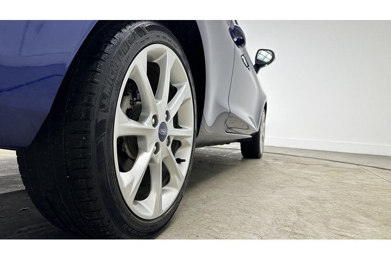 Ford Fiesta T EcoBoost Titanium - U3070