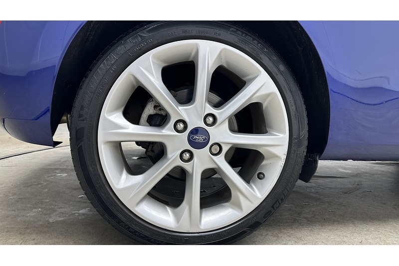 Ford Fiesta T EcoBoost Titanium - U3070