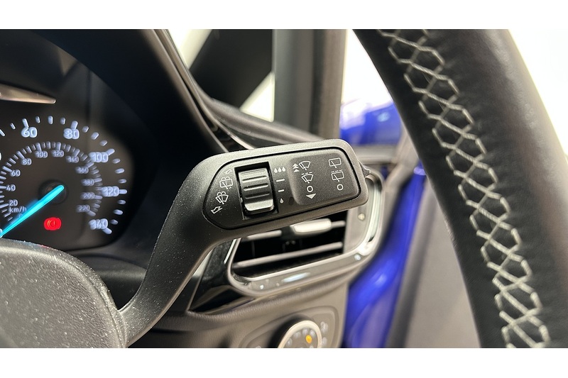 Ford Fiesta T EcoBoost Titanium - U3070