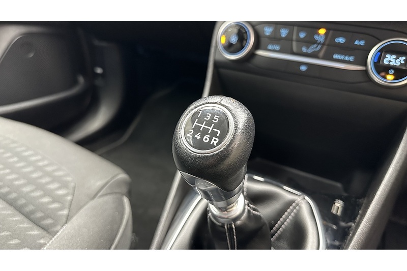 Ford Fiesta T EcoBoost Titanium - U3070