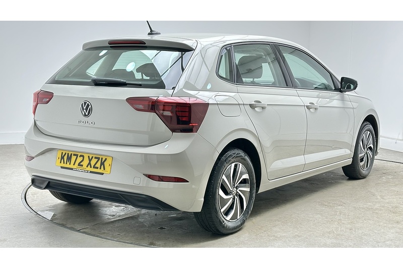 Volkswagen Polo Life - U3073
