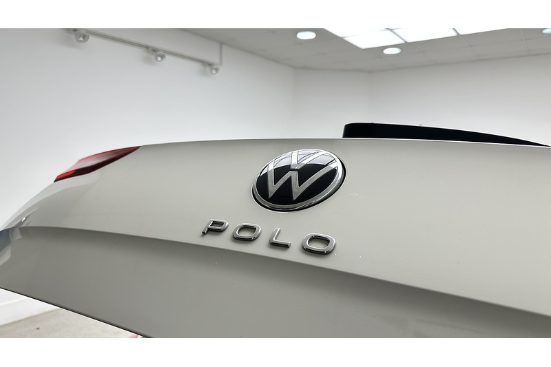 Volkswagen Polo Life - U3073