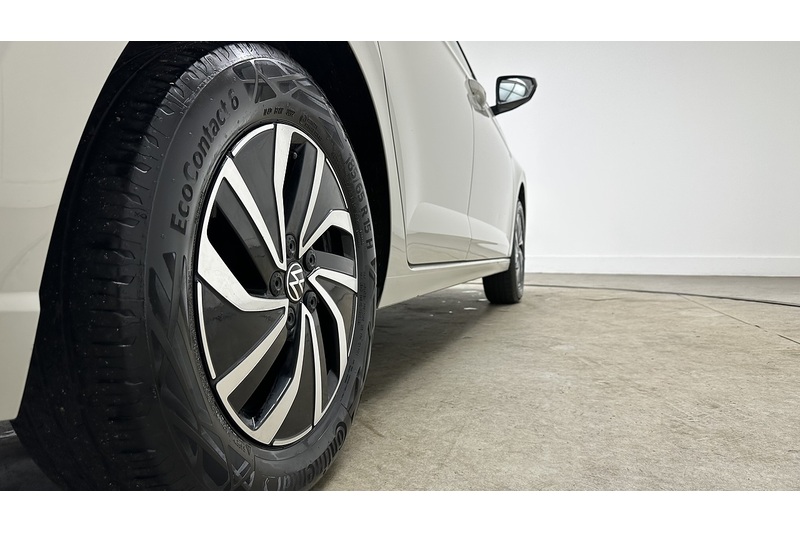 Volkswagen Polo Life - U3073