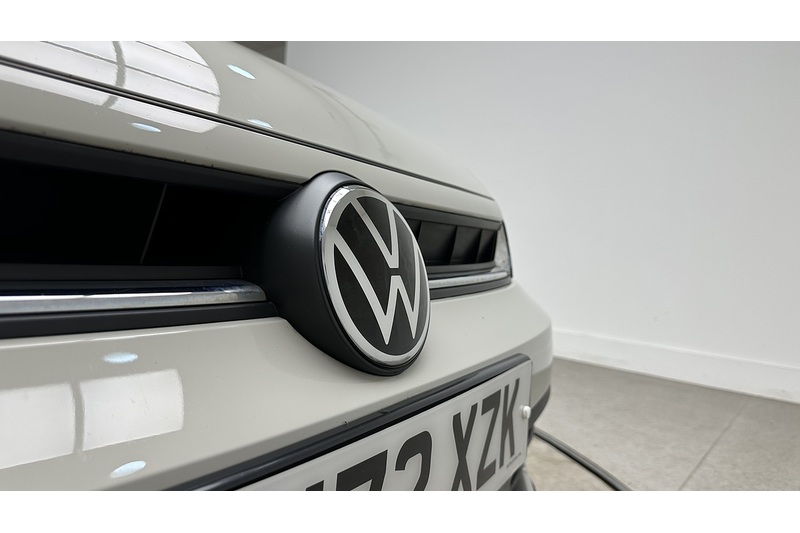 Volkswagen Polo Life - U3073