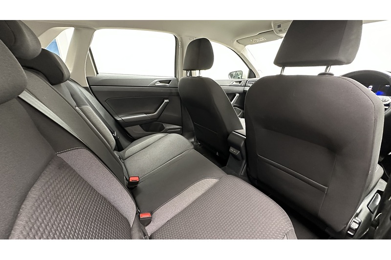 Volkswagen Polo Life - U3073