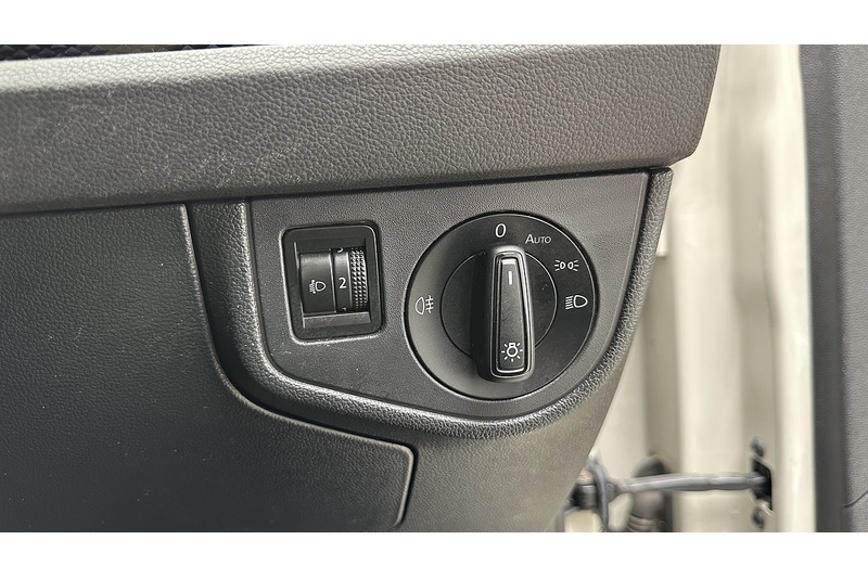 Volkswagen Polo Life - U3073