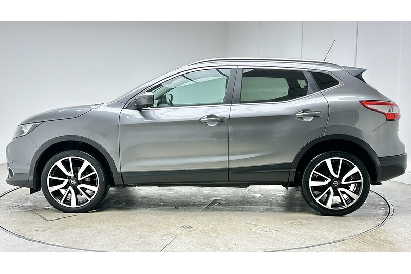 Nissan Qashqai DIG-T Tekna - U3077