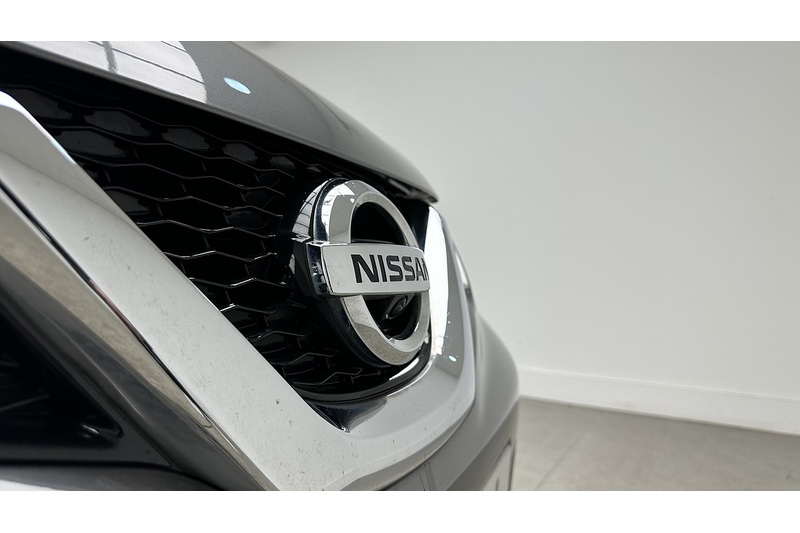 Nissan Qashqai DIG-T Tekna - U3077