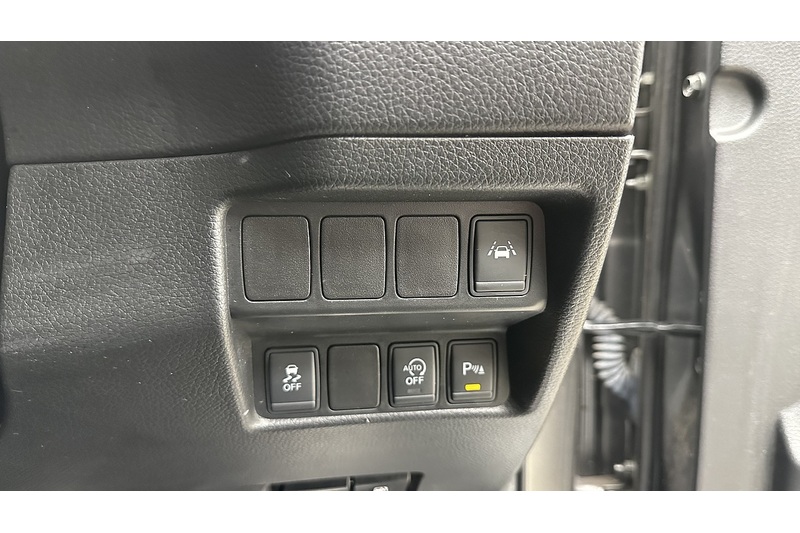 Nissan Qashqai DIG-T Tekna - U3077