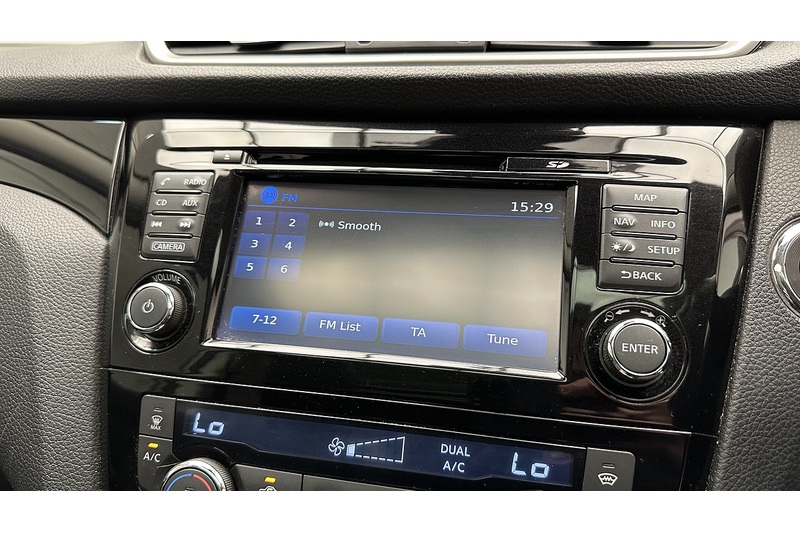 Nissan Qashqai DIG-T Tekna - U3077