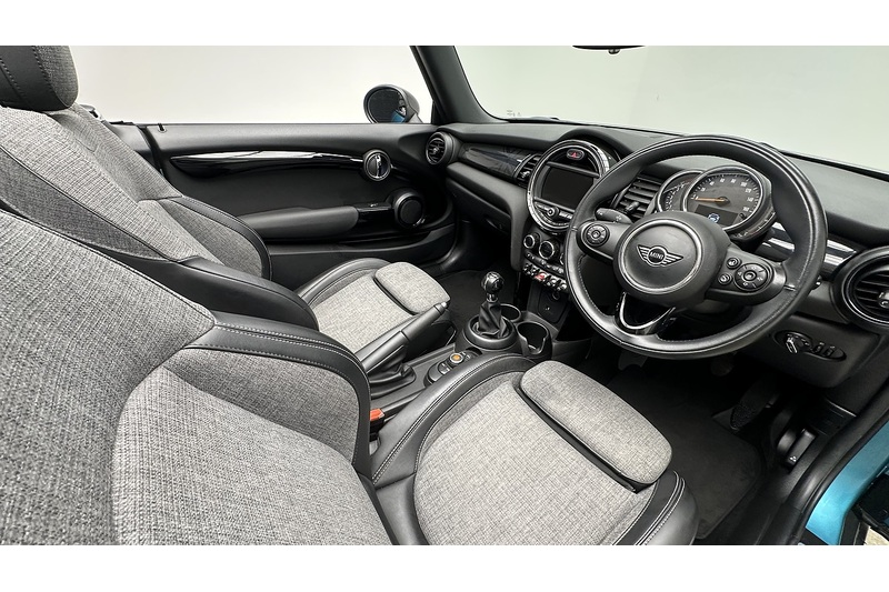 MINI Convertible Cooper - U3081