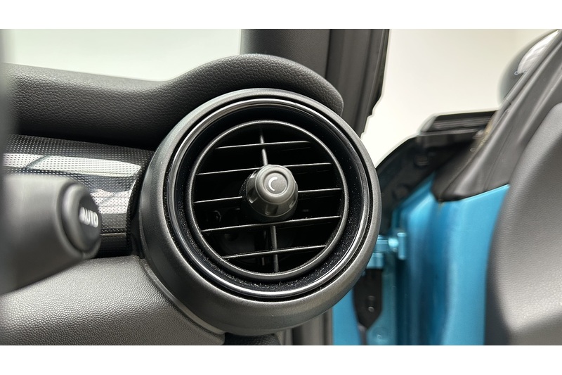 MINI Convertible Cooper - U3081