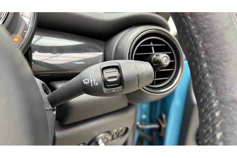 MINI Convertible Cooper - U3081