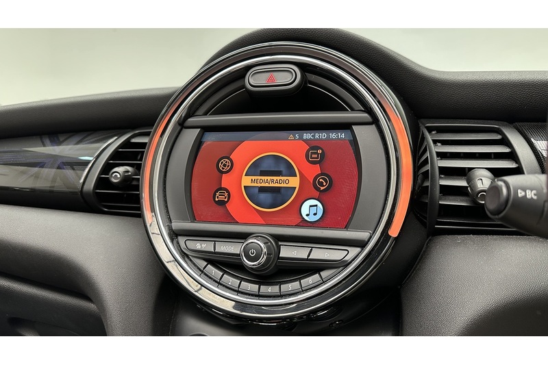 MINI Convertible Cooper - U3081