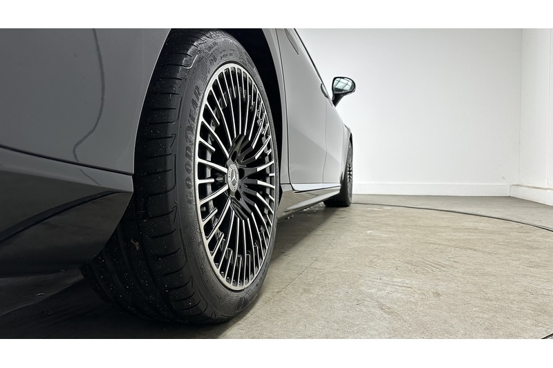Mercedes-Benz EQS EQS 450+ AMG Line - U3082