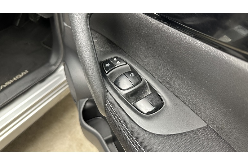 Nissan Qashqai dCi N-Connecta - U3090