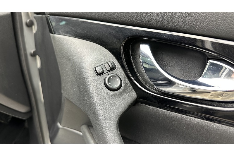 Nissan Qashqai dCi N-Connecta - U3090