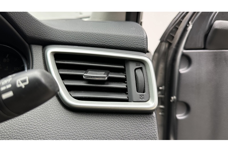 Nissan Qashqai dCi N-Connecta - U3090