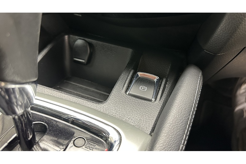 Nissan Qashqai dCi N-Connecta - U3090