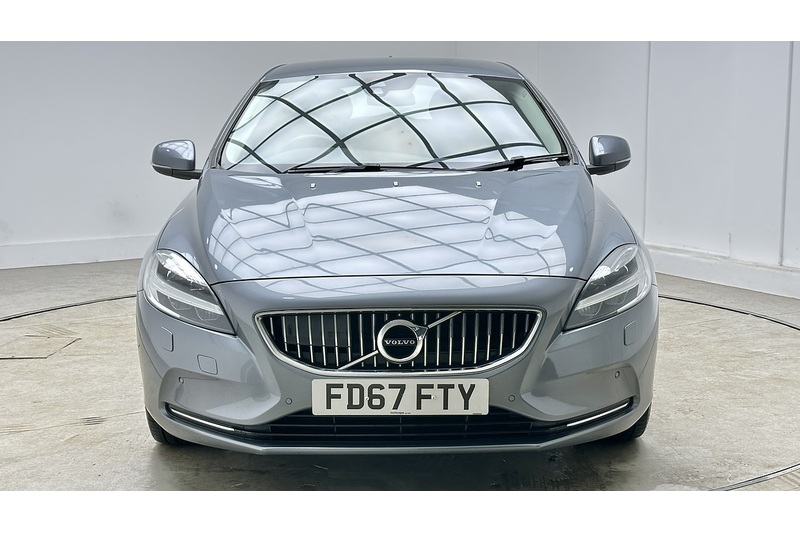 Volvo V40 T2 Inscription - U3093