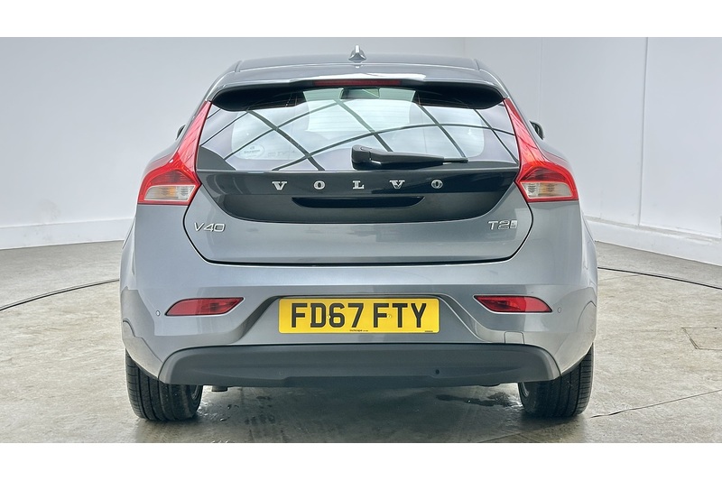 Volvo V40 T2 Inscription - U3093