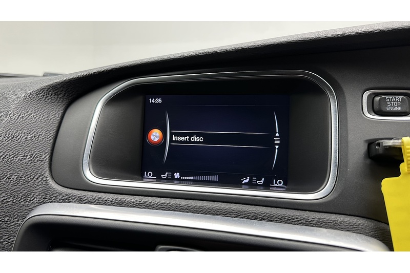 Volvo V40 T2 Inscription - U3093