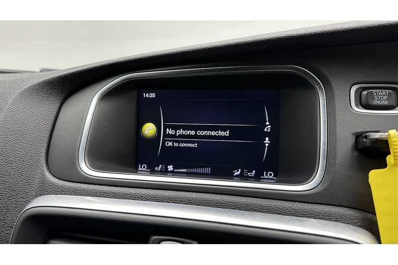 Volvo V40 T2 Inscription - U3093