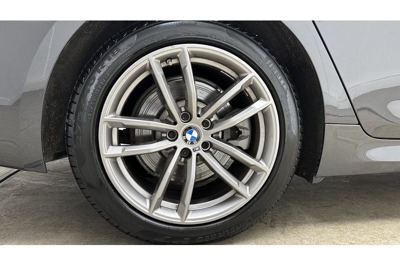 BMW 5 Series 520d MHT M Sport - U3095