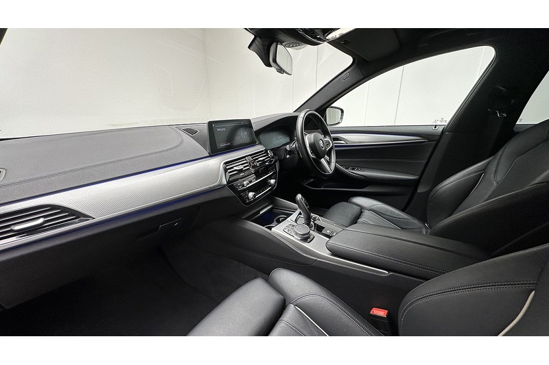 BMW 5 Series 520d MHT M Sport - U3095