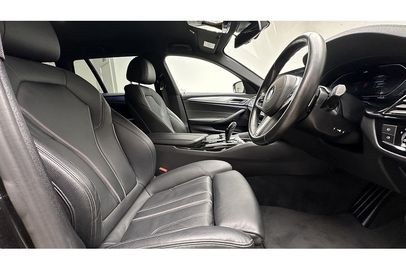 BMW 5 Series 520d MHT M Sport - U3095