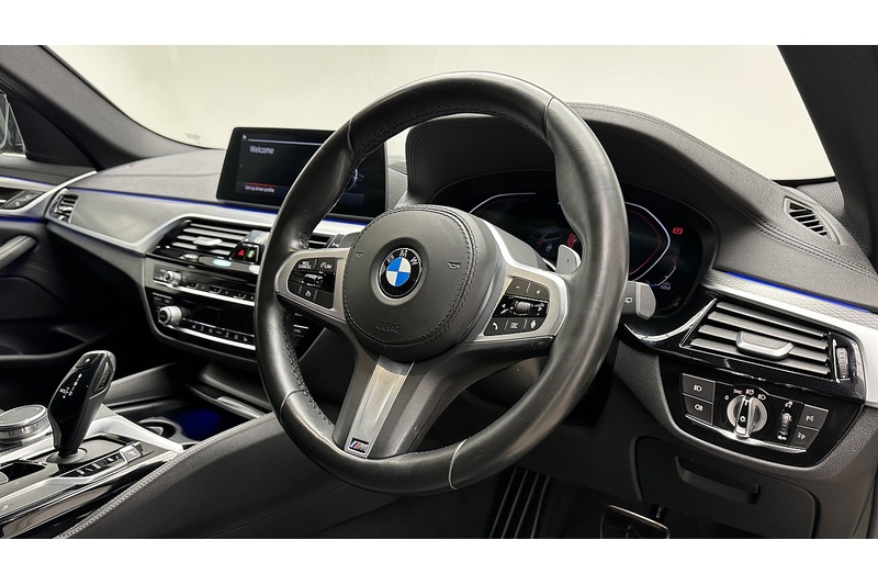 BMW 5 Series 520d MHT M Sport - U3095