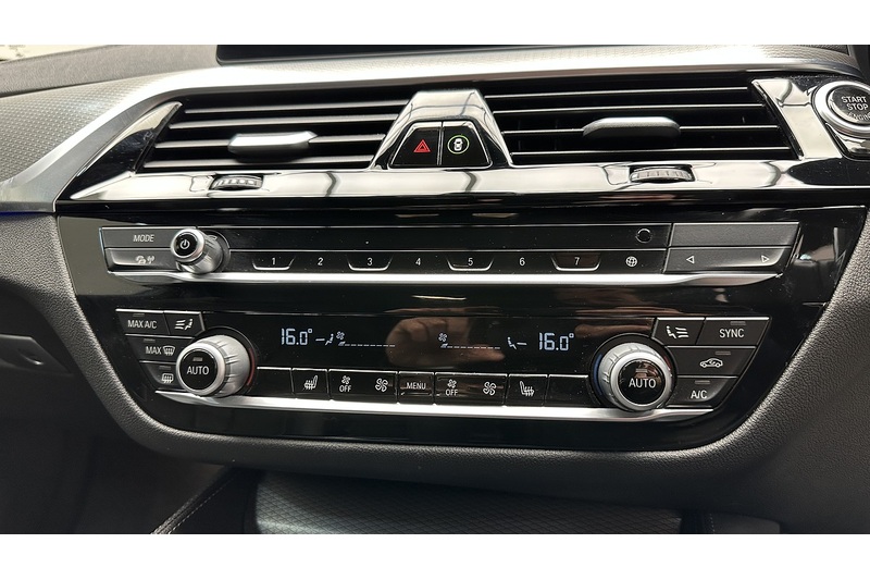 BMW 5 Series 520d MHT M Sport - U3095