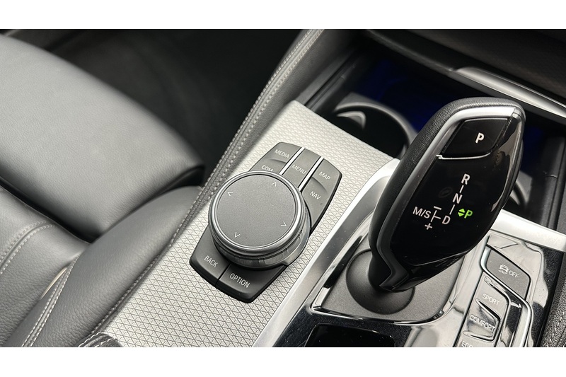 BMW 5 Series 520d MHT M Sport - U3095
