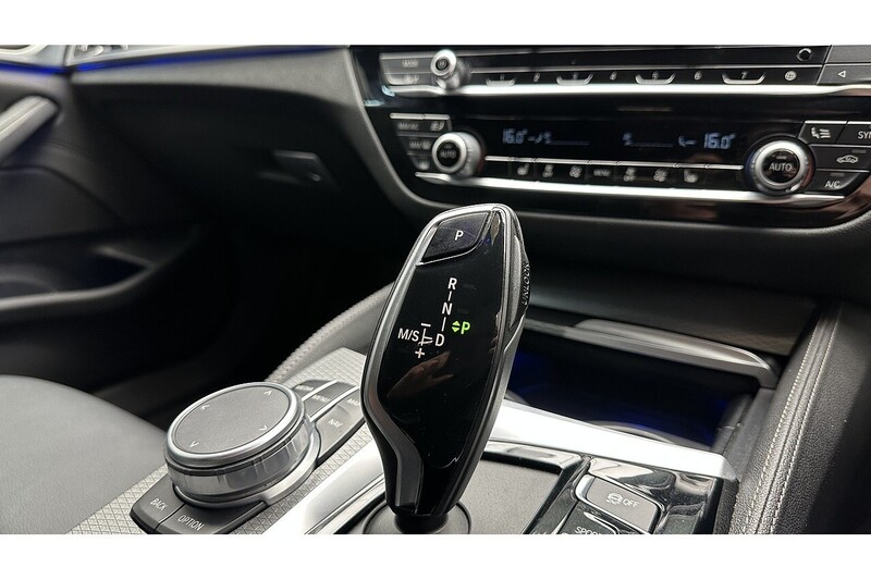 BMW 5 Series 520d MHT M Sport - U3095