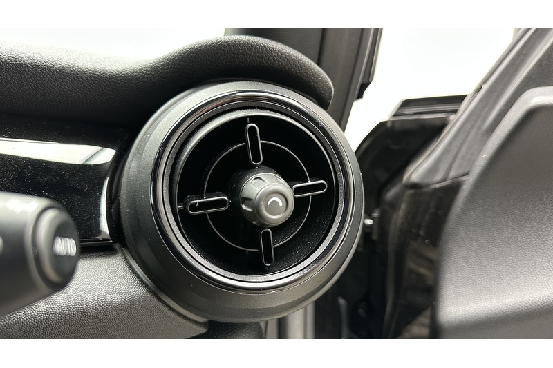 MINI Electric Hatch Cooper SE Level 2 - U3101