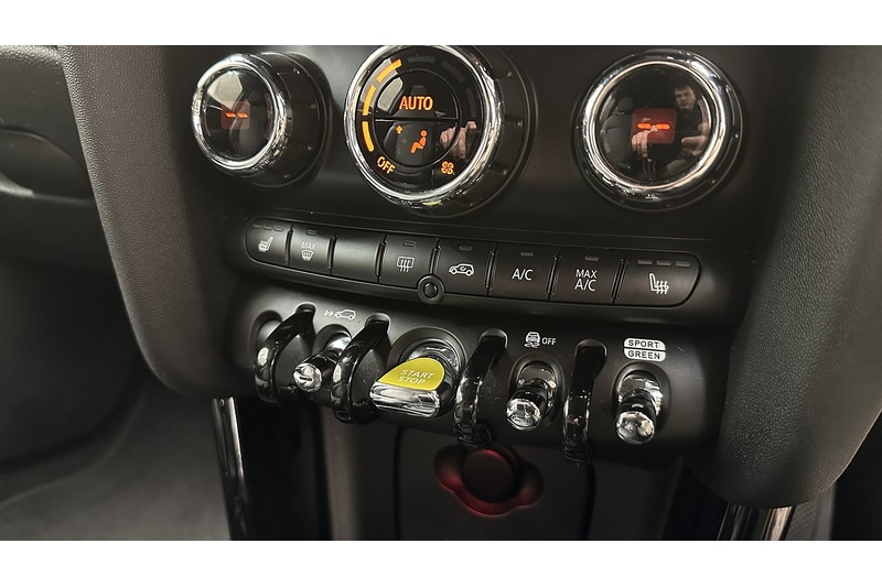 MINI Electric Hatch Cooper SE Level 2 - U3101