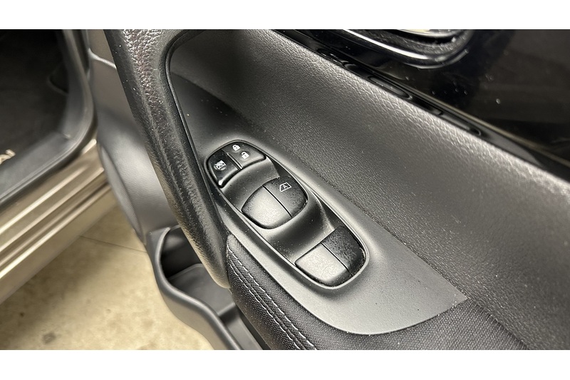 Nissan Qashqai dCi N-Connecta - U3105