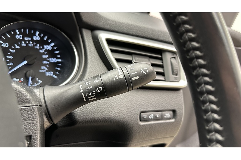 Nissan Qashqai dCi N-Connecta - U3105