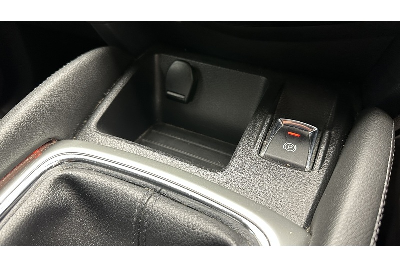 Nissan Qashqai dCi N-Connecta - U3105