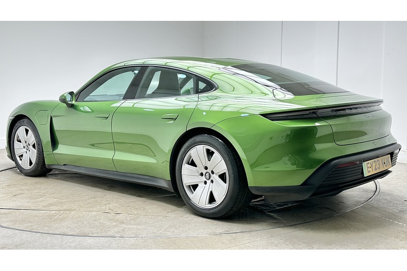 Porsche Taycan Performance Plus - U3123