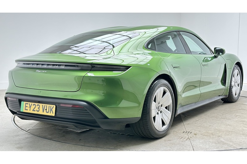 Porsche Taycan Performance Plus - U3123
