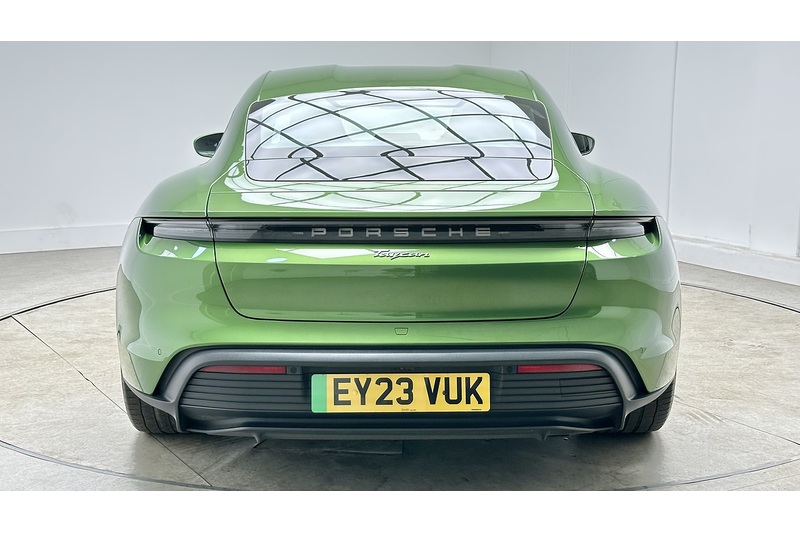 Porsche Taycan Performance Plus - U3123
