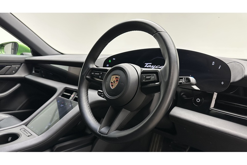 Porsche Taycan Performance Plus - U3123