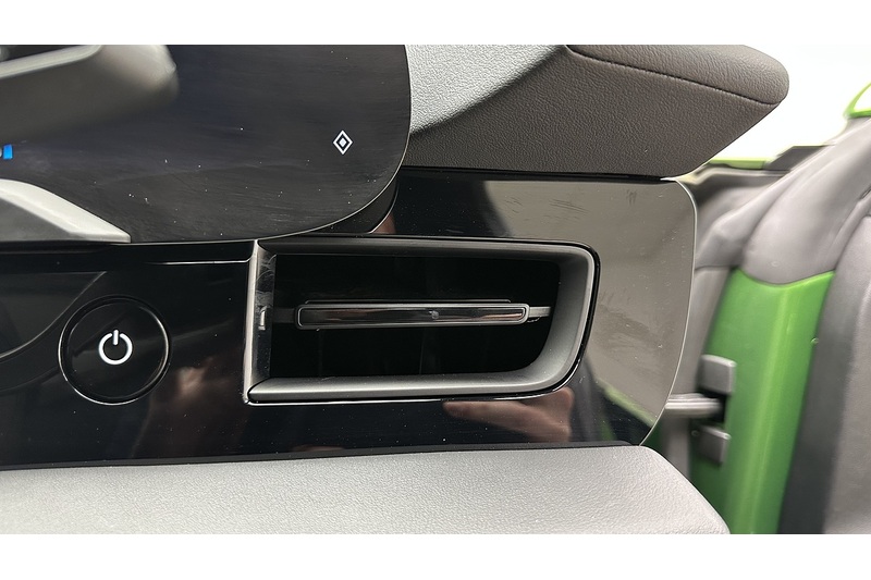 Porsche Taycan Performance Plus - U3123