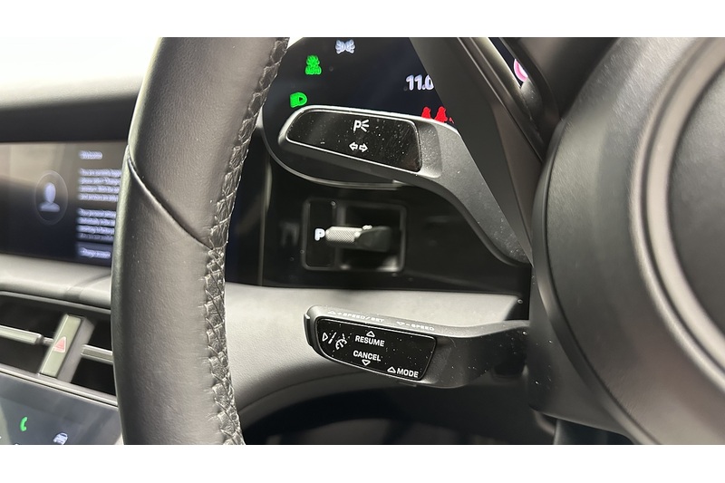 Porsche Taycan Performance Plus - U3123