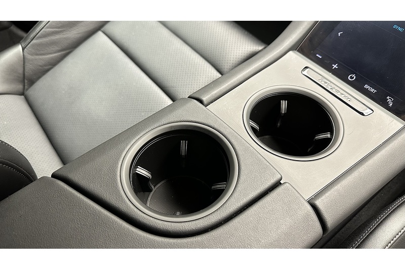 Porsche Taycan Performance Plus - U3123