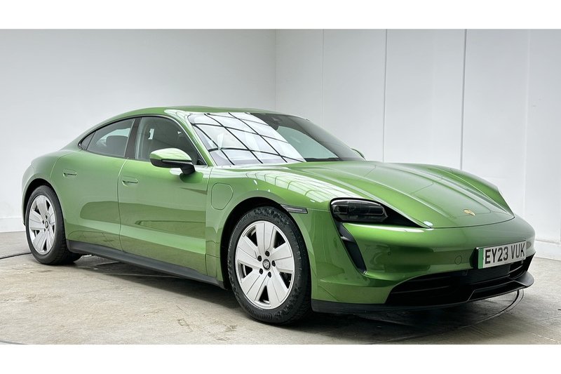 Porsche Taycan Performance Plus - U3123