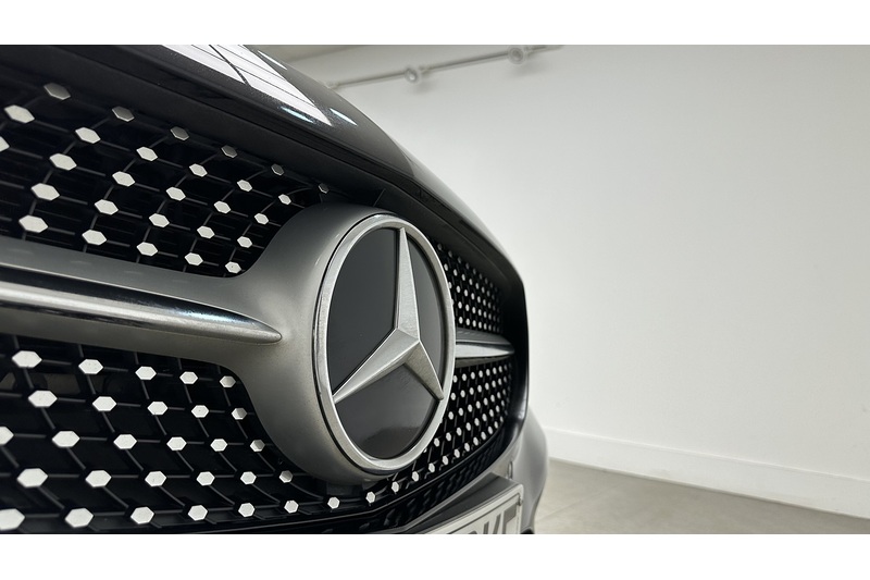 Mercedes-Benz C Class C200 MHEV EQ Boost AMG Line - U3131